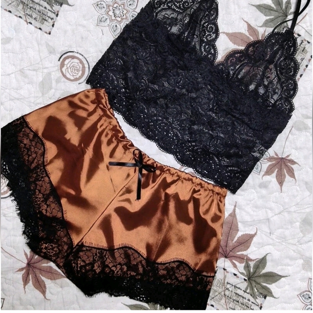 Elegant Black Lace Bralette and Bronze Satin Shorts Sleepwear PJ Set. Size 12. - Picture 3 of 7